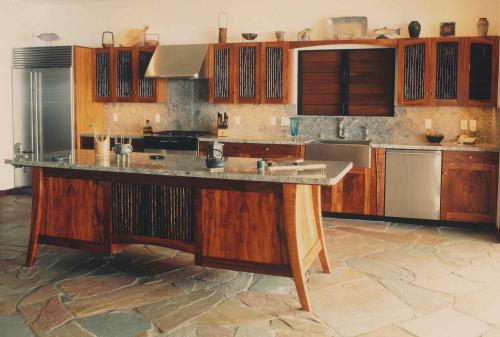 Bamboo Accent Kitchen Cabinetry